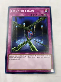 yugioh Fiendish Chain sdbe-en034 Saga Of Blue Eyes White Dragon Unlimited Common - Image 1