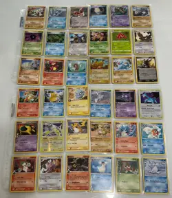 Huge Pokemon lot, binders, pogs, toys, 451 cards. Sealed Blockbuster binder - Image 4