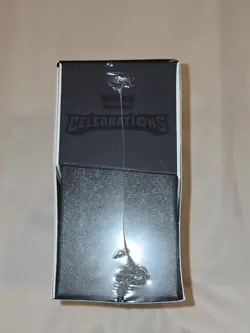 Pokemon TCG: 25th Anniversary 2021 Celebrations Elite Trainer Box ETB 820650809439 - Image 3