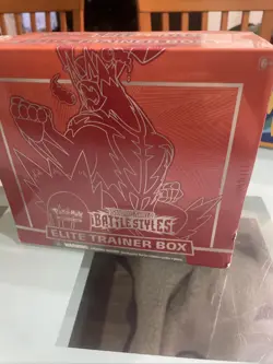 Pokemon TCG: Battle Styles Elite Trainer Box ETB Sealed Rapid Strike Urshifu Red - Image 2
