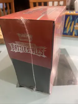 Pokemon TCG: Battle Styles Elite Trainer Box ETB Sealed Rapid Strike Urshifu Red - Image 3