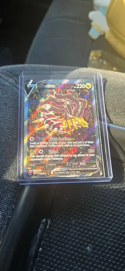 Pokemon TCG Giratina v 186/196 2022 Lost Origin Alt Full Art Mint/NM English - Image 1