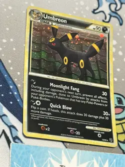Umbreon 10/90 HS Undaunted Holo Rare Lightly Played Pokemon TCG Card - Image 3