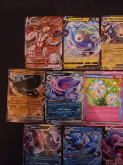 13x Pokemon Karten - V - Trainer- Holo Sammlung gemischt NM div Set TCG /W34 - Image 2