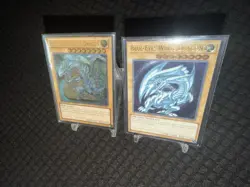 Yu-Gi-Oh Blue-Eyes White Dragon OP28-EN001 Ultimate Rare YSKR 1st Edition Set - Image 1