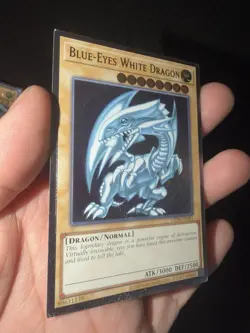 Yu-Gi-Oh Blue-Eyes White Dragon OP28-EN001 Ultimate Rare YSKR 1st Edition Set - Image 5