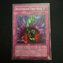 Yu-Gi-Oh! TCG Bottomless Trap Hole LOD-092 1st Edition Rare LP - Image 1