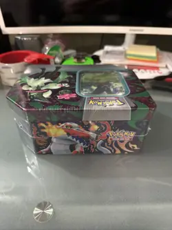 Pokemon TCG Paldea Partners Tin Meowscarada EX Sealed Contains 5 Booster Packs - Image 4