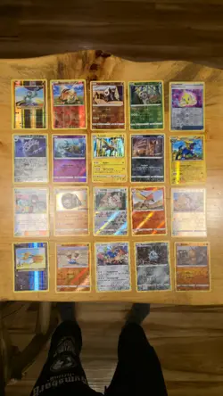 Lot Of 20 Foil Pokemon Cards Near Mint - Image 1
