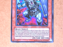yugioh Gladiator Beast Samnite TU01-EN004 Super Rare near mint - Image 2
