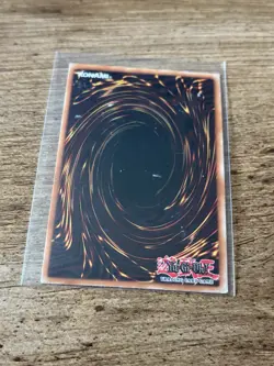 Yugioh Number 85: Crazy Box NUMH-EN033 Super Rare 1st Edition - Image 2