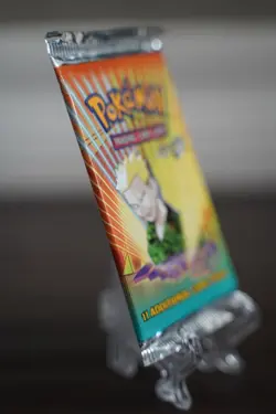 Pokemon TCG Gym Heroes Unlimited Booster Pack Lt Surge WOTC 1999 SEALED - Image 4