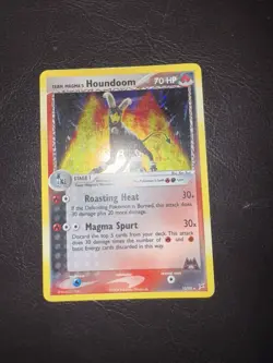 Pokemon TCG Team Magma's Houndoom 10/95 Holo Card - Image 1