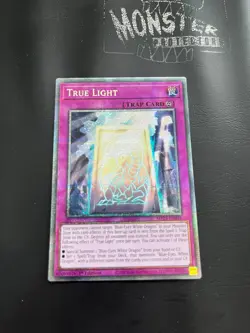 YUGIOH TRUE LIGHT STARLIGHT RARE MP25-EN041 1ST EDITION - Image 1