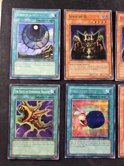 Vintage Yu-Gi-Oh! Card Lot (19) Early 2000s Holos Commons Traps Spells Relinquis - Image 3