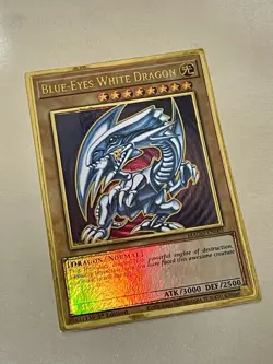 Blue-Eyes White Dragon | MAGO-EN001 | Premium Gold Rare | LP | 1st Ed | YuGiOh! - Image 1
