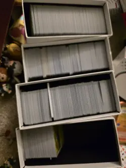 Pokemon Scarlet And Violet 151 Bulk Lot - Image 1