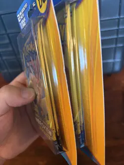 POKEMON SUN AND MOON UNBROKEN BONDS DOLLAR GENERAL MINI BLISTER PACK 2X - Image 2