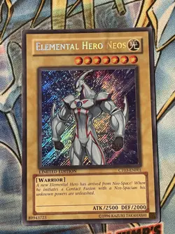 ELEMENTAL HERO NEOS CT03-EN001 LIMITED EDITION HP Yugioh Yu-Gi-Oh! damaged - Image 1