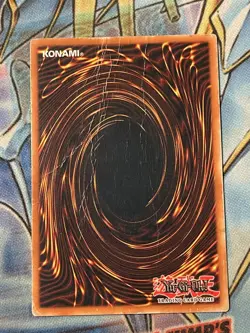 ELEMENTAL HERO NEOS CT03-EN001 LIMITED EDITION HP Yugioh Yu-Gi-Oh! damaged - Image 2
