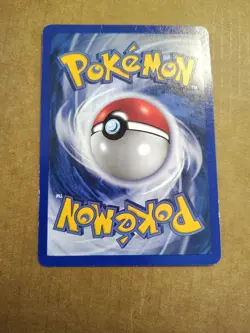 Pokemon Moltres Legendary Collection Reverse Holo Rare 30/110 - Image 4