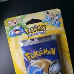 1999 Pokemon Base Set Shadowless Blister Pack Booster WOTC Wizards 9781575306032 - Image 4