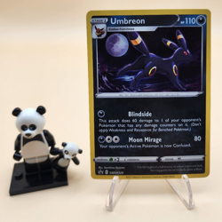 2021 Pokemon Sword & Shield Umbreon Black Star Promo SWSH129 Holo - Image 1