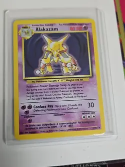 Pokemon TCG Alakazam Base Set Holo Card 1/102 Near Mint/Mint Condition!!🔥 - Image 1