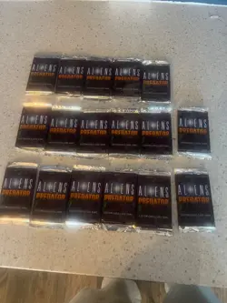 Aliens vs Predator CCG - 17 Factory Sealed Booster Packs (15 Cards Each) - 1997 - Image 1