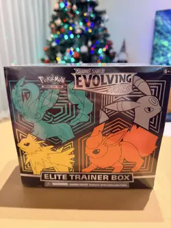 Evolving Skies Elite Trainer Box with case - minor tear on back - Pokemon ETB - Image 1