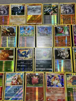 (30) Pokemon Cards Lot WOTC Vtg Holo STAMPED REVERSE Swirl Growlithe Entei Gloom - Image 3