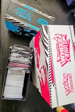 Pokemon TCG Bulk Lot of 1500+ Cards - Image 3