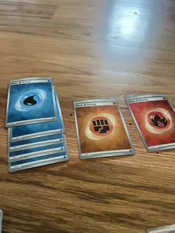 Pokemon: Prismatic Evolutions BULK LOT of 550 CARDS PLUS POKEBALL, HOLO ENERGIES - Image 4