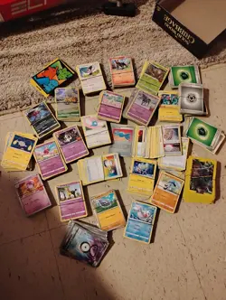 Pokemon Cards bulk lot 500 - Image 1