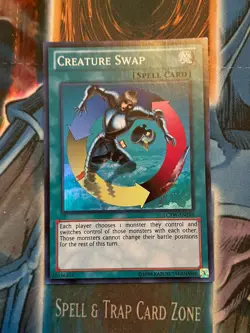 Legendary Collection 3: Yugi's World #LCYW-EN269 Creature Swap NM - Image 1