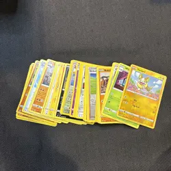Pokemon TCG Huge Lot 1000+ Cards Contains Holos and Old Cards - Image 3