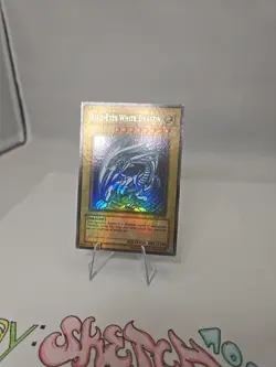 YUGIOH - BLUE-EYES WHITE DRAGON - SDK-001 - UNLIMITED - HOLO BLEED - MISPRINT - Image 3