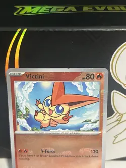 Pokemon TCG Victini (Master Ball Pattern) 012/086 Black Bolt - Image 2