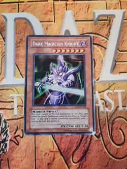 Dark Magician Knight ROD-EN001 Parallel Secret Rare HP/DMG Yugioh - Image 1