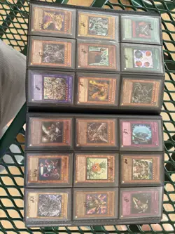 Yu-Gi-Oh 360 Holographic Card Binder Collection please read description - Image 3