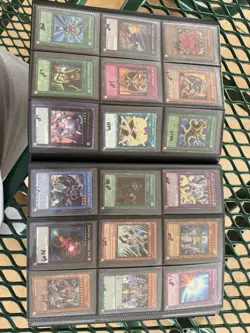 Yu-Gi-Oh 360 Holographic Card Binder Collection please read description - Image 4