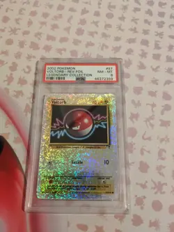 2002 Pokemon Voltorb Rev.Foil Legendary Collection PSA 8 - Image 2