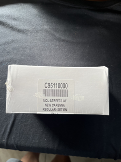 Magic the Gathering MOL Streets of New Capenna Regular Factory Sealed - Image 1