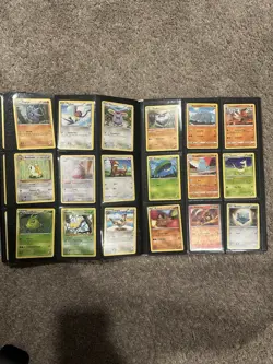 Huge Binder Collection Lot of 360 Pokemon Cards Mixed Common Holo DMG/NM - Image 2