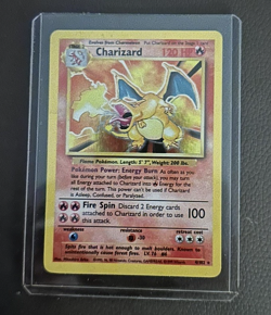 Charizard Base Set 4/102 Vintage Pokemon Card - Original WOTC - Image 3