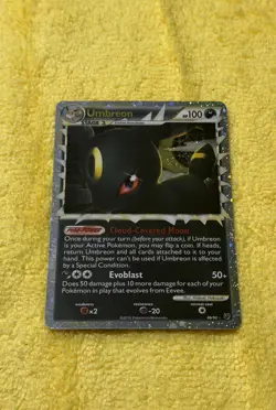 Pokemon Umbreon 86/90 Undaunted Holo Ultra Rare Card Mint Condition - Image 1