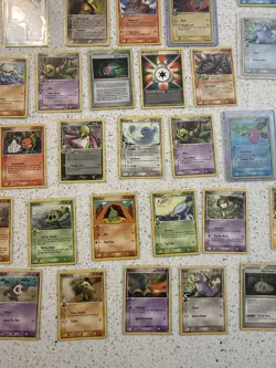 Lot Of (46) Pokemon 2006-07 Cards (8 Uncommon And 3 Rare VG) - Image 3