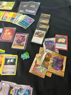 Pre-owned mixed lot of Pokemon, TCG's Topps Stadium Club Batman Cards, Magic TG - Image 5