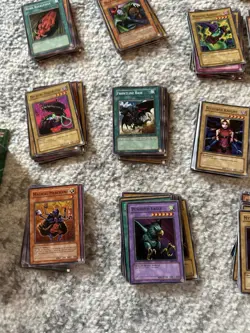 Yu-Gi-Oh Lot of Cards 320+ Cards Mixed Magic Trap Monster And Toon Cards - Image 3