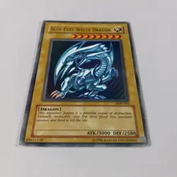 Yu-Gi-Oh! TCG Blue-Eyes White Dragon SDK-001 Ultra Rare - Image 2